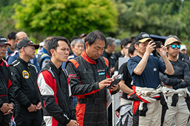 会場・人物