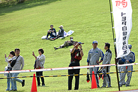 会場・人物
