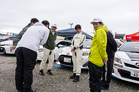 会場・人物