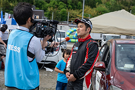 会場・人物