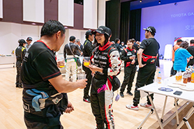 会場・人物