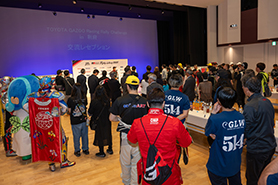会場・人物
