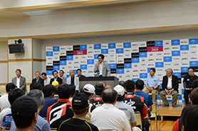 会場・人物