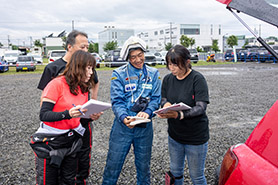 会場・人物