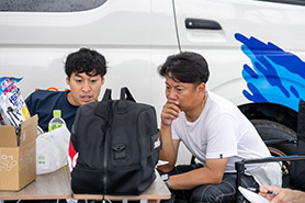 会場・人物