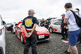 会場・人物