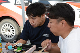 会場・人物