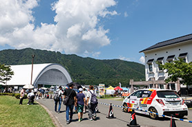 会場・人物