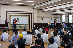会場・人物