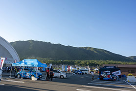 会場・人物