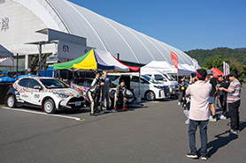 会場・人物
