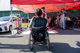 会場・人物