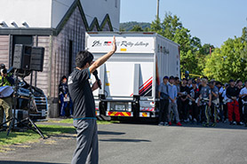 会場・人物