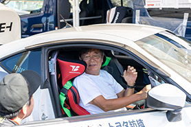 会場・人物