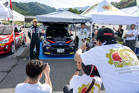 会場・人物
