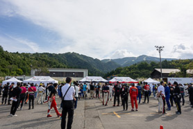 会場・人物