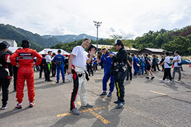 会場・人物