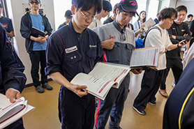 会場・人物