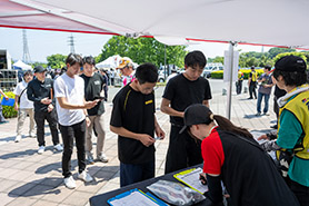会場・人物