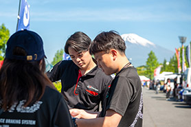 会場・人物