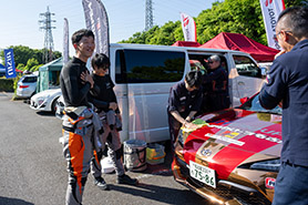 会場・人物