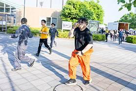 会場・人物