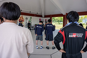 会場・人物
