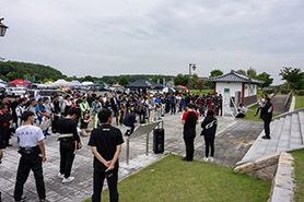 会場・人物