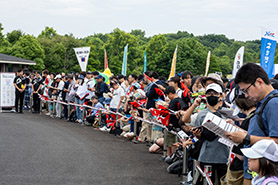 会場・人物