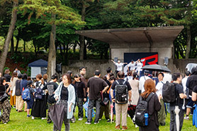 会場・人物