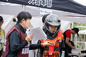 会場・人物