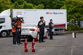 会場・人物