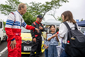 会場・人物