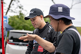 会場・人物