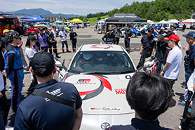 会場・人物