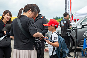 会場・人物