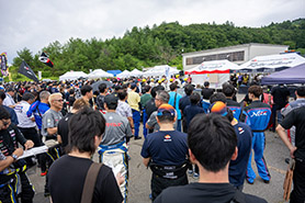 会場・人物