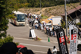 会場・人物