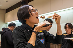 会場・人物