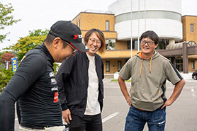 会場・人物