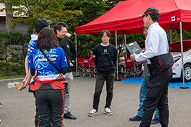 会場・人物