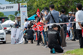 会場・人物