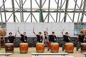 会場・人物