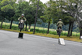 会場・人物