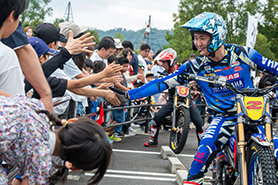 会場・人物