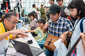 会場・人物