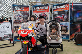 会場・人物