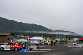 会場・人物