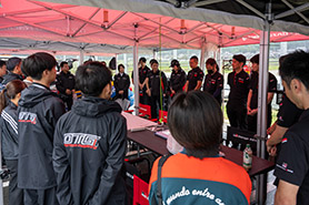 会場・人物