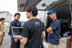 会場・人物